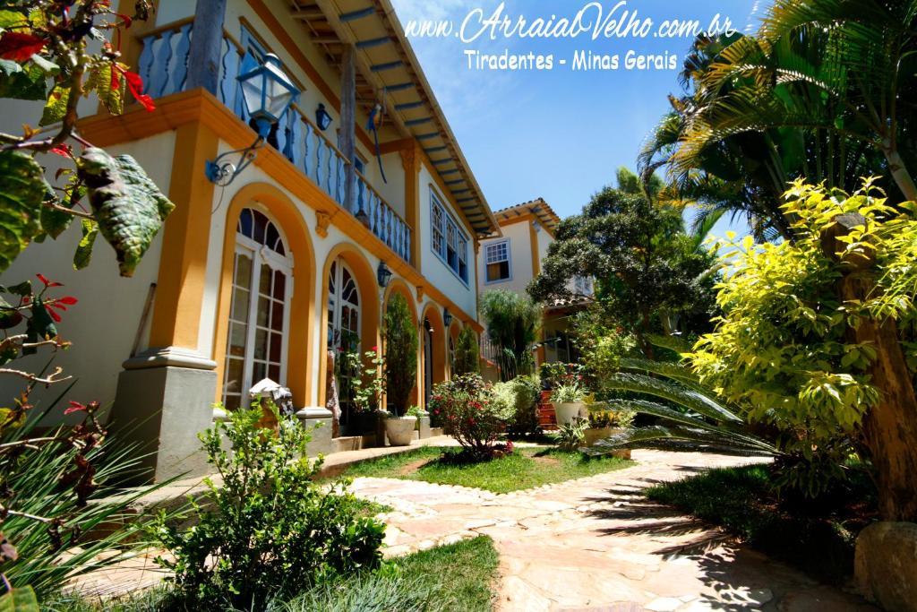 Arraial Velho Pousada Tematica ทีราเดนเจส ภายนอก รูปภาพ